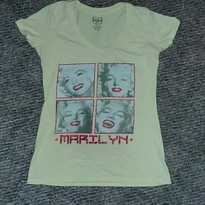 Light yellow Marilyn Monroe t-shirt